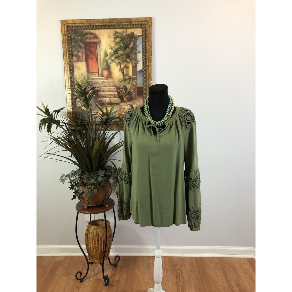 Crown & ivy Boho Women Top Medium Y2K Pullover Long Sleeve Green Lagenlook Artsy